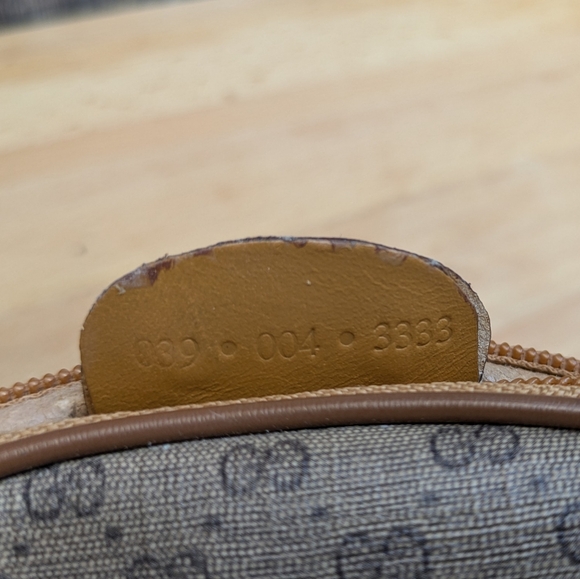 Gucci Vintage GG Supreme Pouch, Luxury Designer Small Pouch Bag Vanity Case - Picture 10 of 11